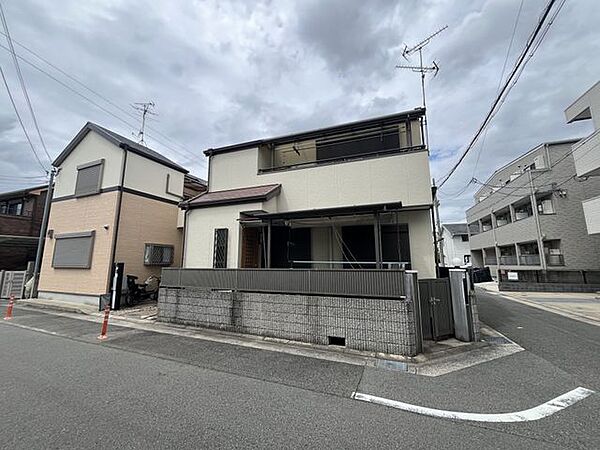 住宅購入の流れや必要な手続きについて、順を追ってご説明しています。はじめての方でも安心してご相談いただける環境を整えています