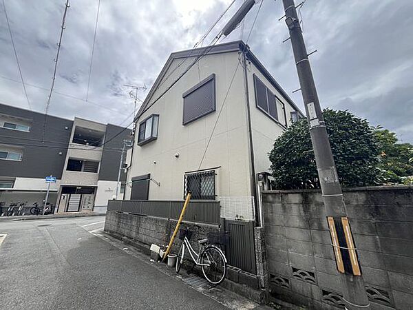 写真だけではわからない採光・広さ・周辺環境の実感は、実際に足を運んでみることが一番です。ご見学はいつでもご予約いただけます