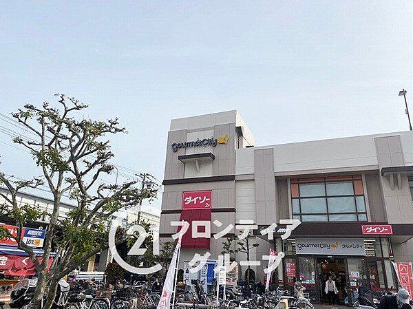 グルメシティ今津店 徒歩5分。 400m