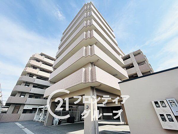 住まい選びは、価格や立地だけでなく、将来の暮らし方まで含めて考えることが大切です。今の段階で気になっていることを、まずスタッフに話してみてください