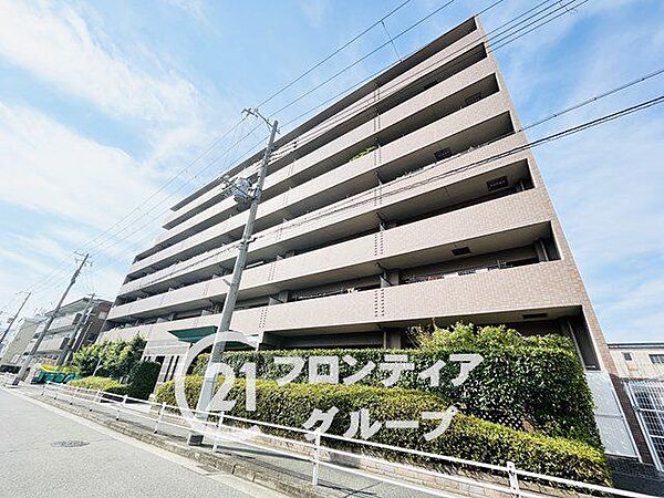 写真だけではわからない採光・広さ・周辺環境の実感は、実際に足を運んでみることが一番です。ご見学はいつでもご予約いただけます