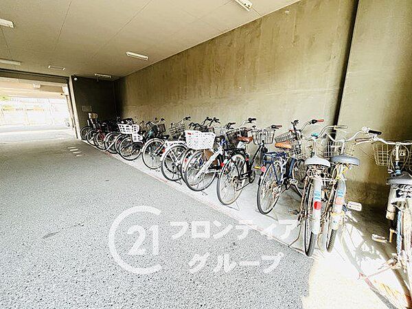 物件から受けた印象や、周辺の生活環境への疑問まで、気になることを何でも話してみてください。暮らしのイメージを一緒に整理していきましょう