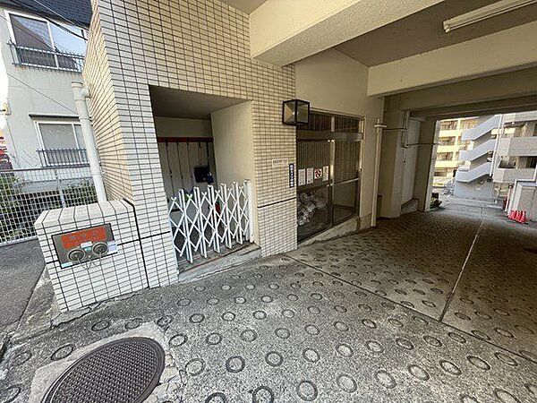 「賃貸のままでいいのか、買うべきか」その判断に必要な情報を、スタッフがわかりやすく整理してお伝えします。お気軽にご相談ください。