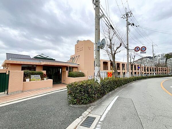 住まい選びは、価格や立地だけでなく、将来の暮らし方まで含めて考えることが大切です。今の段階で気になっていることを、まずスタッフに話してみてください