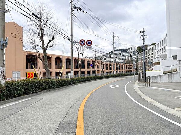 写真だけではわからない採光・広さ・周辺環境の実感は、実際に足を運んでみることが一番です。ご見学はいつでもご予約いただけます