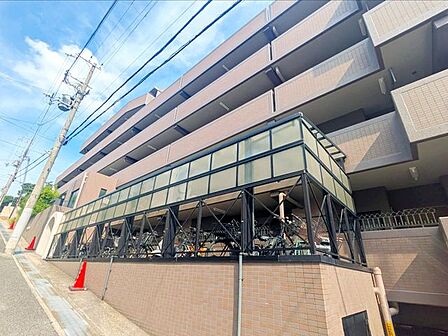 「いつかは」と思っていた住まい探しも、具体的に動き出すと意外とスムーズに進むものです。まずは気軽にご相談いただけます
