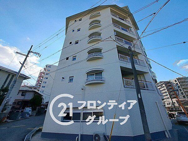 「いつかは」と思っていた住まい探しも、具体的に動き出すと意外とスムーズに進むものです。まずは気軽にご相談いただけます