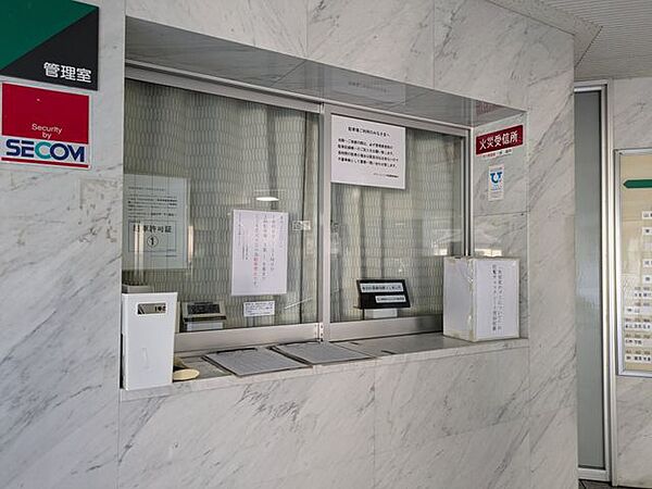 住まい選びは、価格や立地だけでなく、将来の暮らし方まで含めて考えることが大切です。今の段階で気になっていることを、まずスタッフに話してみてください