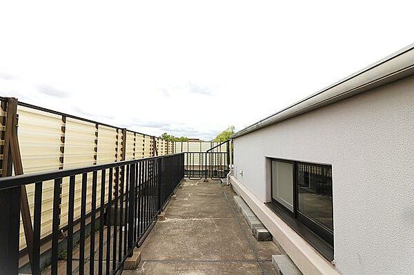 ご見学は無料で承っています。気になる点があれば現地でしっかり確認できますので、まずはお気軽にご予約ください