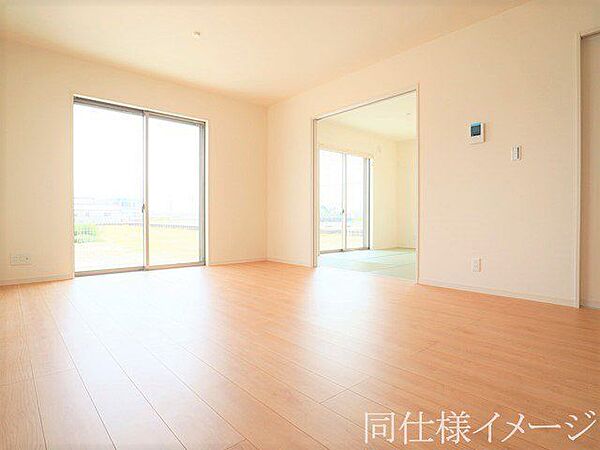 リビング/ダイニングを拡大表示