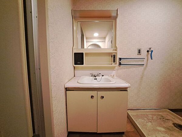 住まい探しは、情報収集の段階から動き出すことで選択肢が広がります。気になる物件があれば、まずお気軽にお問い合わせください。