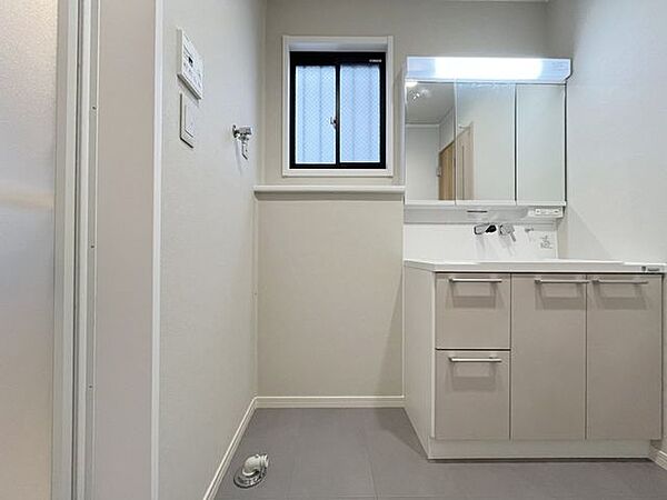 物件から受けた印象や、周辺の生活環境への疑問まで、気になることを何でも話してみてください。暮らしのイメージを一緒に整理していきましょう