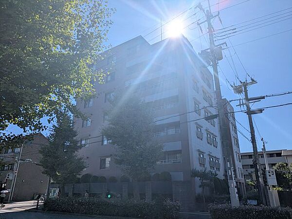 住宅購入の流れや必要な手続きについて、順を追ってご説明しています。はじめての方でも安心してご相談いただける環境を整えています