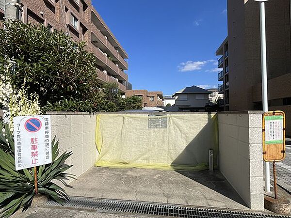 無駄のないシンプルなデザインで日常の利便性を高める清潔感あふれる共有部分です！住まう方への細やかな配慮が感じられる、快適なマンションライフを支える大切な空間です