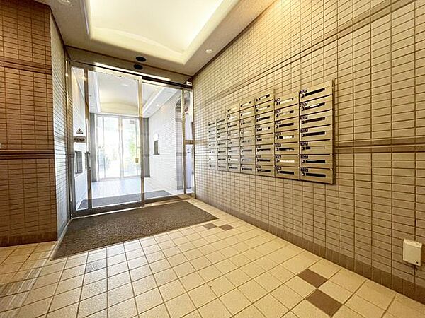 写真だけではわからない採光・広さ・周辺環境の実感は、実際に足を運んでみることが一番です。ご見学はいつでもご予約いただけます