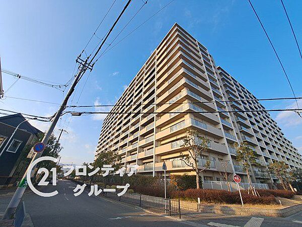 住まい探しで後悔しないためのポイントをスタッフがお伝えします。検討中の方もそうでない方も、まずは一度お話を聞かせてください