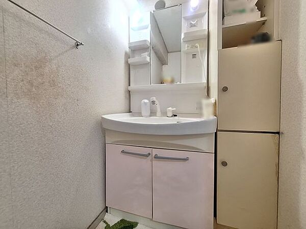 マイホームは一生に一度の大きな買い物だからこそ、納得いくまで情報を集めてほしいと思います。疑問はどんどんスタッフにぶつけてください