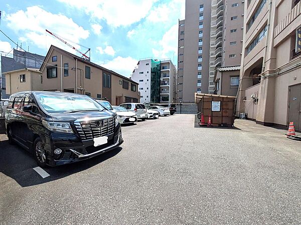 ▼駐車場有り：11,000円
