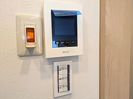 モニター付きインターホンでセキュリティも安心です。