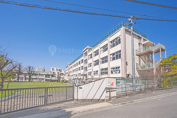 品川区立伊藤小学校まで420ｍ