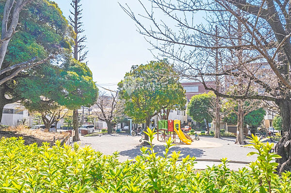 原っぱ公園まで380ｍ