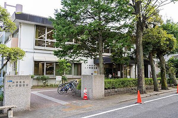 図書館「大田区立久が原図書館まで533m」