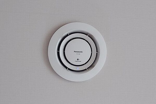 ナノイー発生器