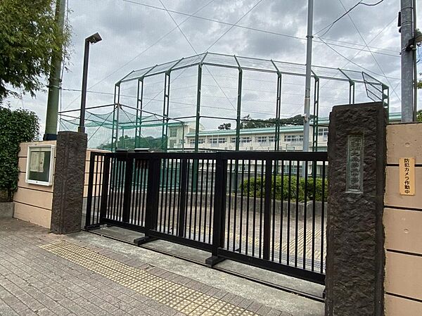 大田区立大森第三中学校（1900m）