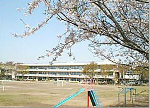 富里市立根木名小学校（450m）