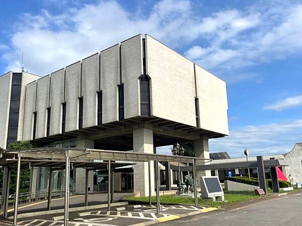 富里市役所（800m）