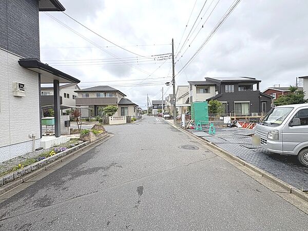 接道状況：北西側約6ｍ公道/北東側約4ｍ公道/南東側約6ｍ公道
