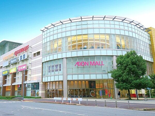 イオンモール千葉ニュータウン店（1600m）