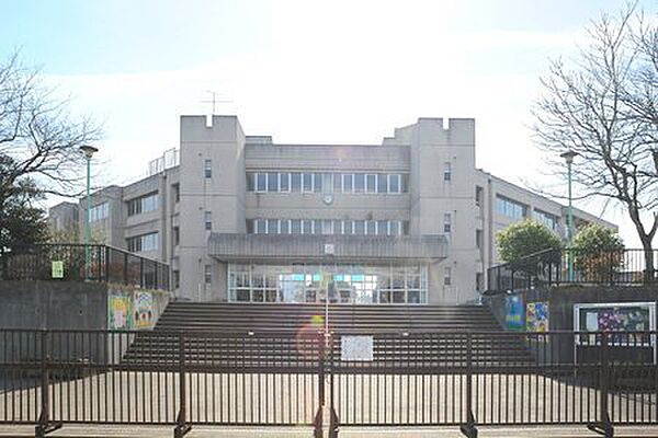 印西市立木刈小学校（1700m）