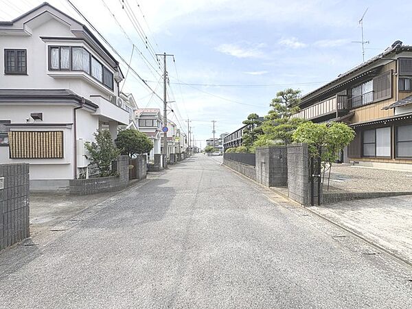 接道状況：北西側約6ｍ公道