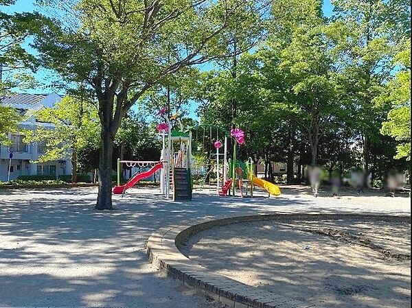 大塚前公園（260m）