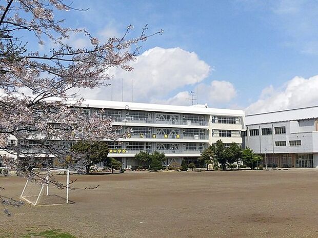 栄町立栄中学校（5100m）