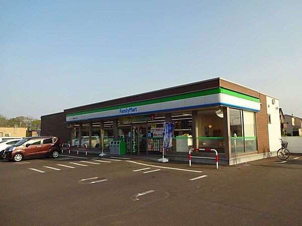 ファミリーマート千歳勇舞7丁目店ファミリーマート千歳勇舞7丁目店 240m