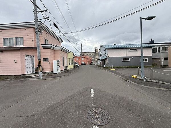 前面道路は9.0m！