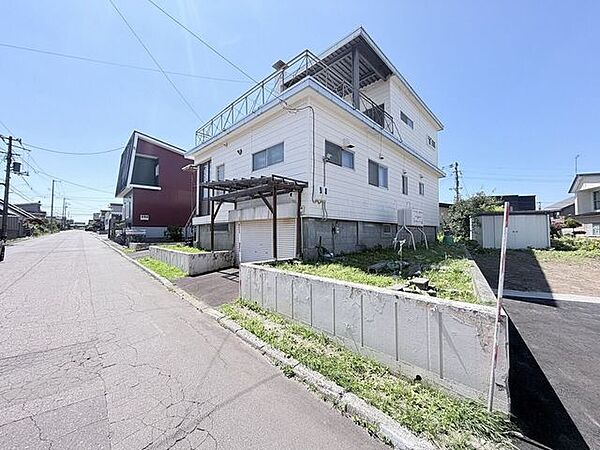 ☆スーパー・コンビニが徒歩15分圏内に揃う、暮らしやすい住環境！