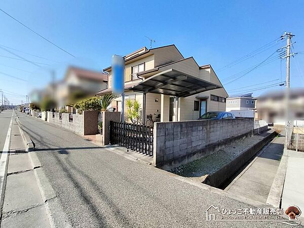 第１種低層住居専用地域で落ち着いた閑静な住宅街◆小学校・幼稚園・コンビニが徒歩１０分圏内で生活に便利な好立地