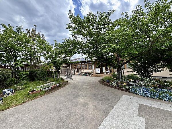 播磨町立蓮池幼稚園　660m
