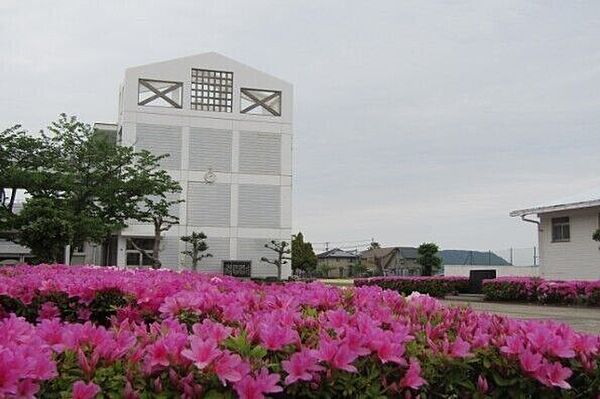 倉敷市立琴浦南小学校まで徒歩18分 1400m