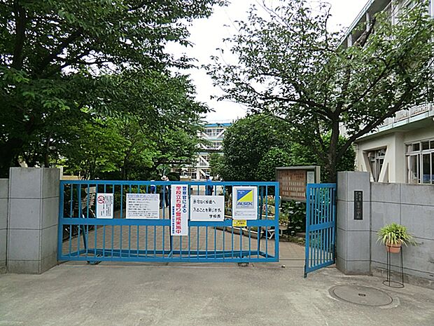 戸田市立笹目小学校（434m）
