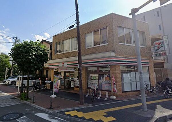 セブンイレブン 浦和常盤10丁目店（213m）
