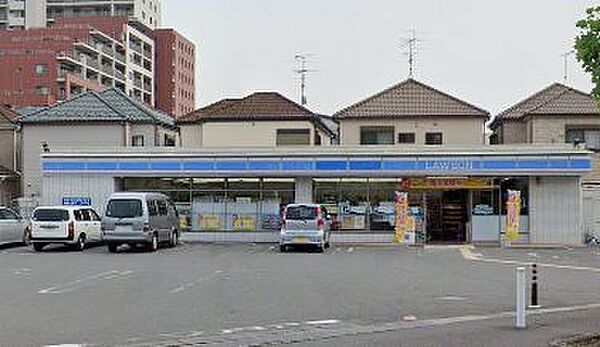 ローソン 戸田新曽小玉店（248m）