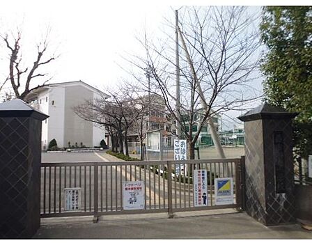 蕨市立北小学校(486m)