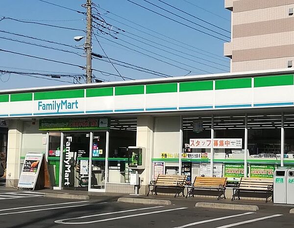 ファミリーマート さいたま西堀三丁目店（581m）