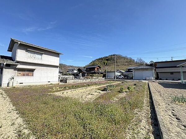 自由設計で、広々お庭や解放感のある吹抜けリビング、憧れのアイランドキッチンなど、ご家族みなさまの夢を一緒に叶えましょう♪