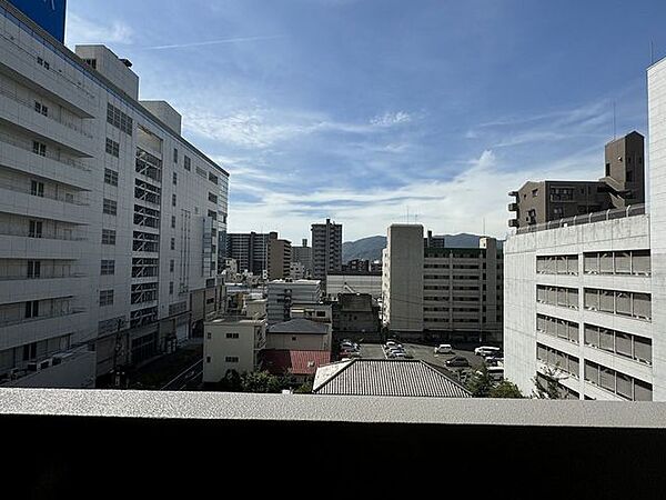 開放感溢れる心地よい眺望。季節の移り変わりや空の広がりを感じられます。