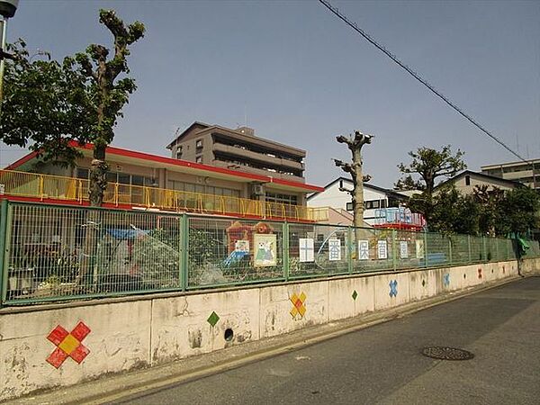 十番保育園急な用事でお迎えの時間に間に合わなくても連絡をすれば延長保育をして頂けます。給食、おやつは園で手作りの為、安心です。夏祭り、運動会など親子で参加できるイベントも充実しています。 150m